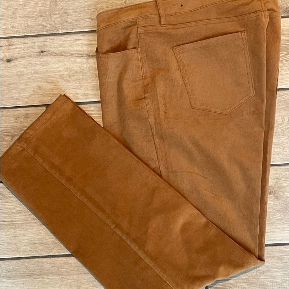 Jones New York Women's Brown Straight Leg Corduroy JeansColor: Chestnut Size: 14 - Picture 7 of 9